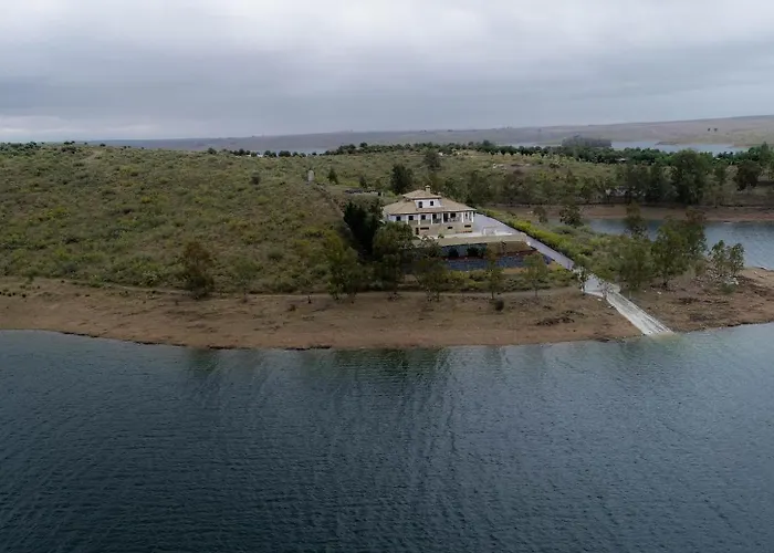 Hébergement de vacances Encantos De Orellana Navalvillar de Pela